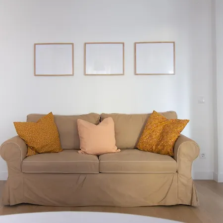 شقة Corintia! A Charming In Center!
